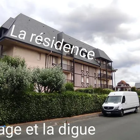 Le Vip Cabourg,200m De La Et De La Promenade Marcel Proust,600m Du Centre, Agreable F2 En Rez De Jardin Apartman *