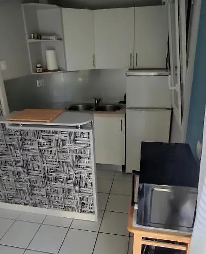 Apartment Le Vip Cabourg: Seaside Garden Retreat Near Proust Promenade *