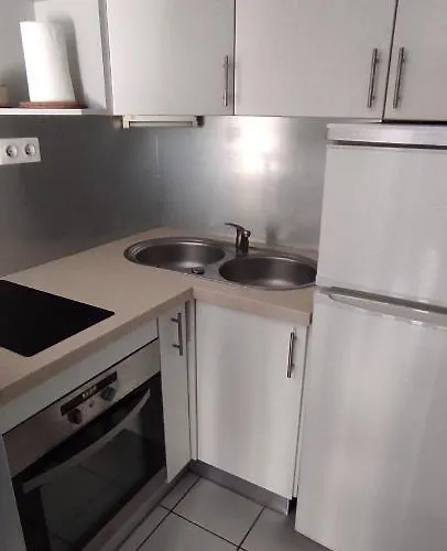 Apartment Le Vip Cabourg: Seaside Garden Retreat Near Proust Promenade