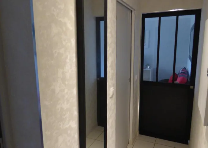 Le Vip Cabourg: Seaside Garden Retreat Near Proust Promenade